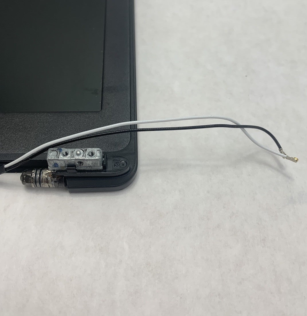 Dell Latitude 5590 15.6" HD 1366 x 768 Non-Touch Screen Assembly - Tested4