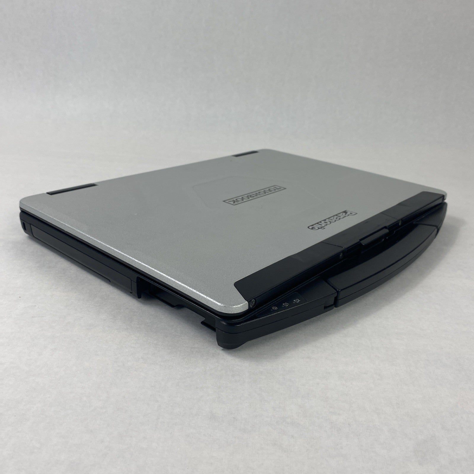 Panasonic Toughbook CF-54 14" Touch i5-7300U 2.6GHz 8GB RAM No Battery No HDD/OS