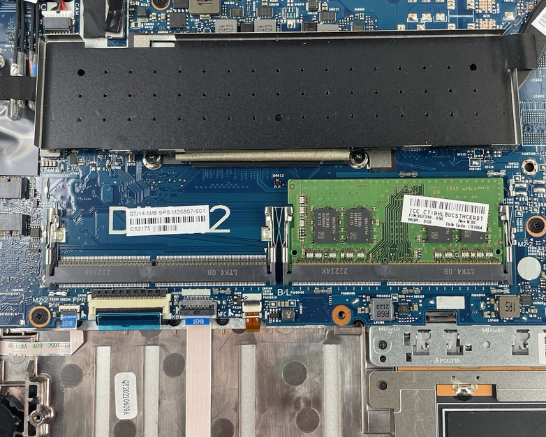 HP EliteBook 850 G8 15.6" i5-1145G7 2.60 GHz 8 GB RAM No SSD/AC/OS/Batt