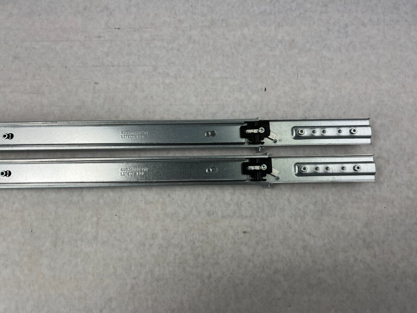 HP 252228-001 Left and Right Server Rails