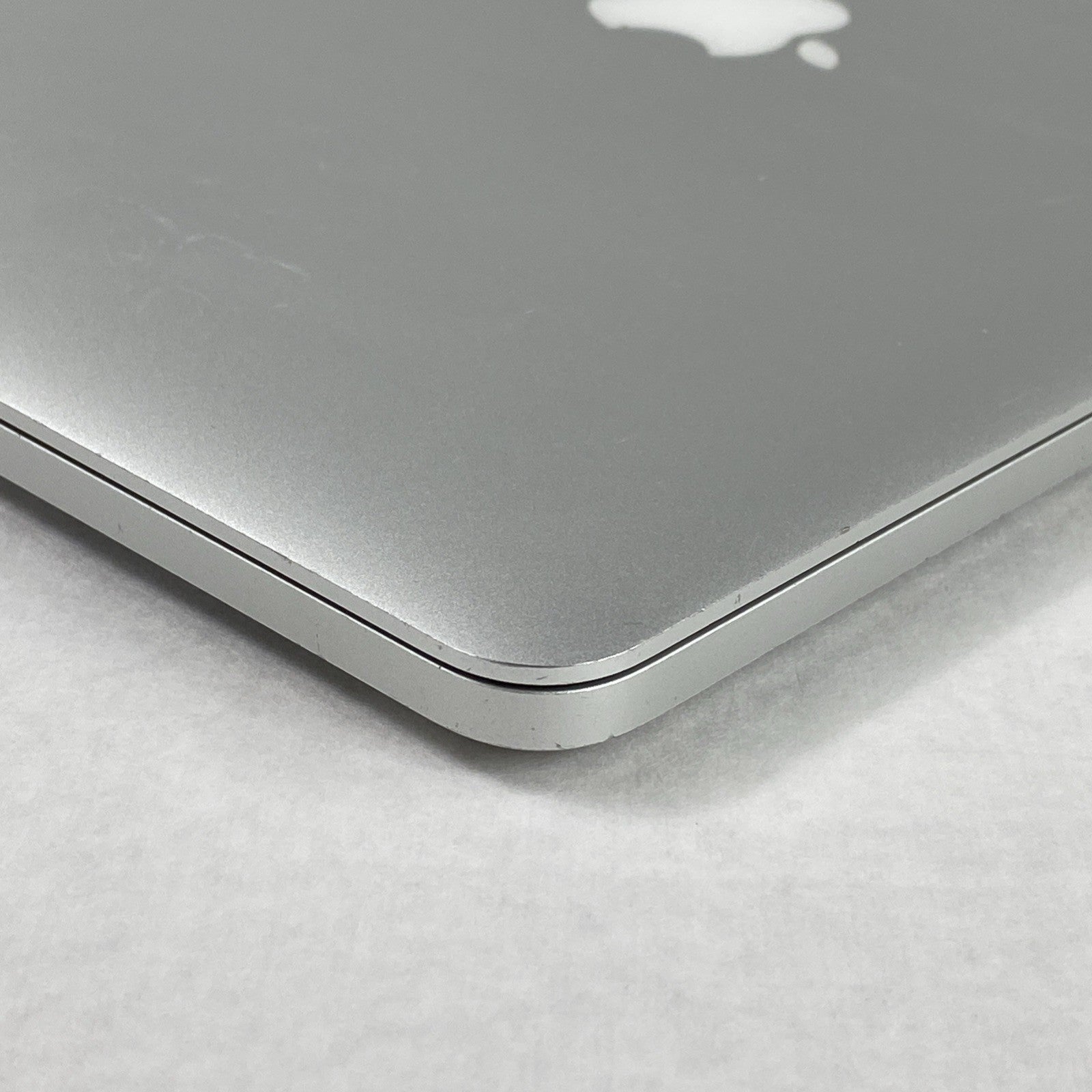 Apple MacBook Pro A1502 2015 13" Screen Keyboard Assembly  - No Motherboard