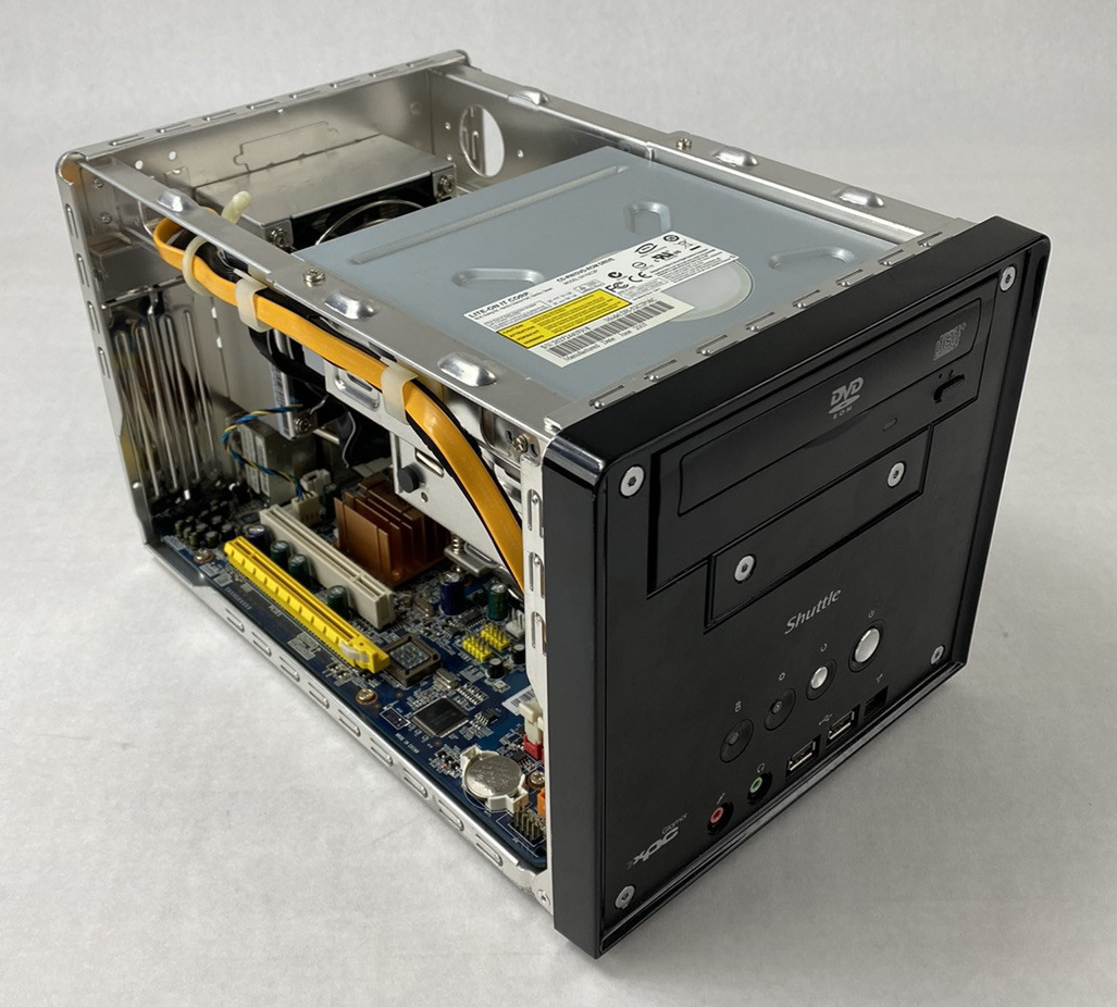 Shuttle SN685 AMD Athlon 64 x2 2.10GHz 2GB RAM No HDD No OS No Power Supply