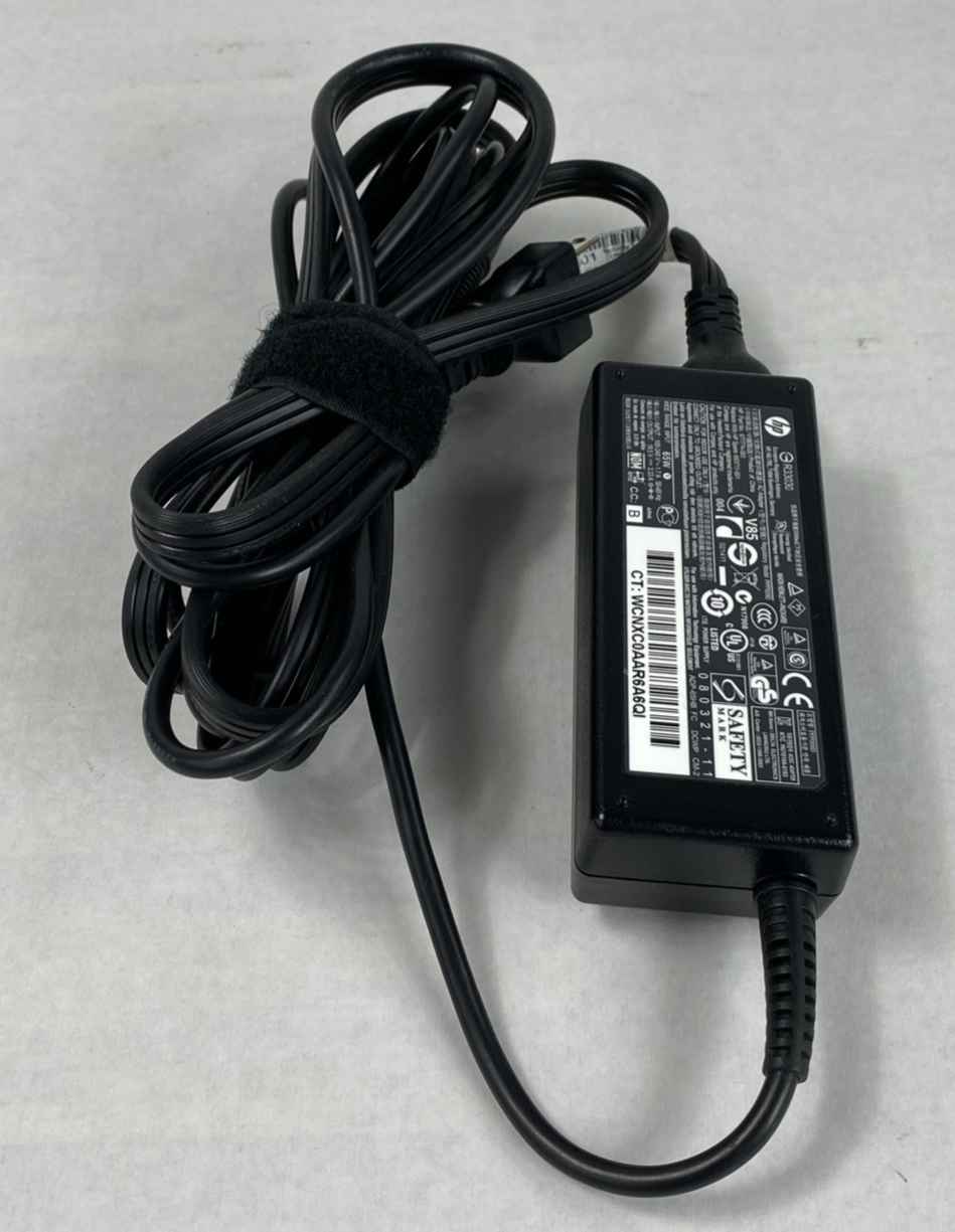 HP Spare Part No. 677774 65W 19.5V 3.33A AC Adapter Large Tip (Lot of 5)