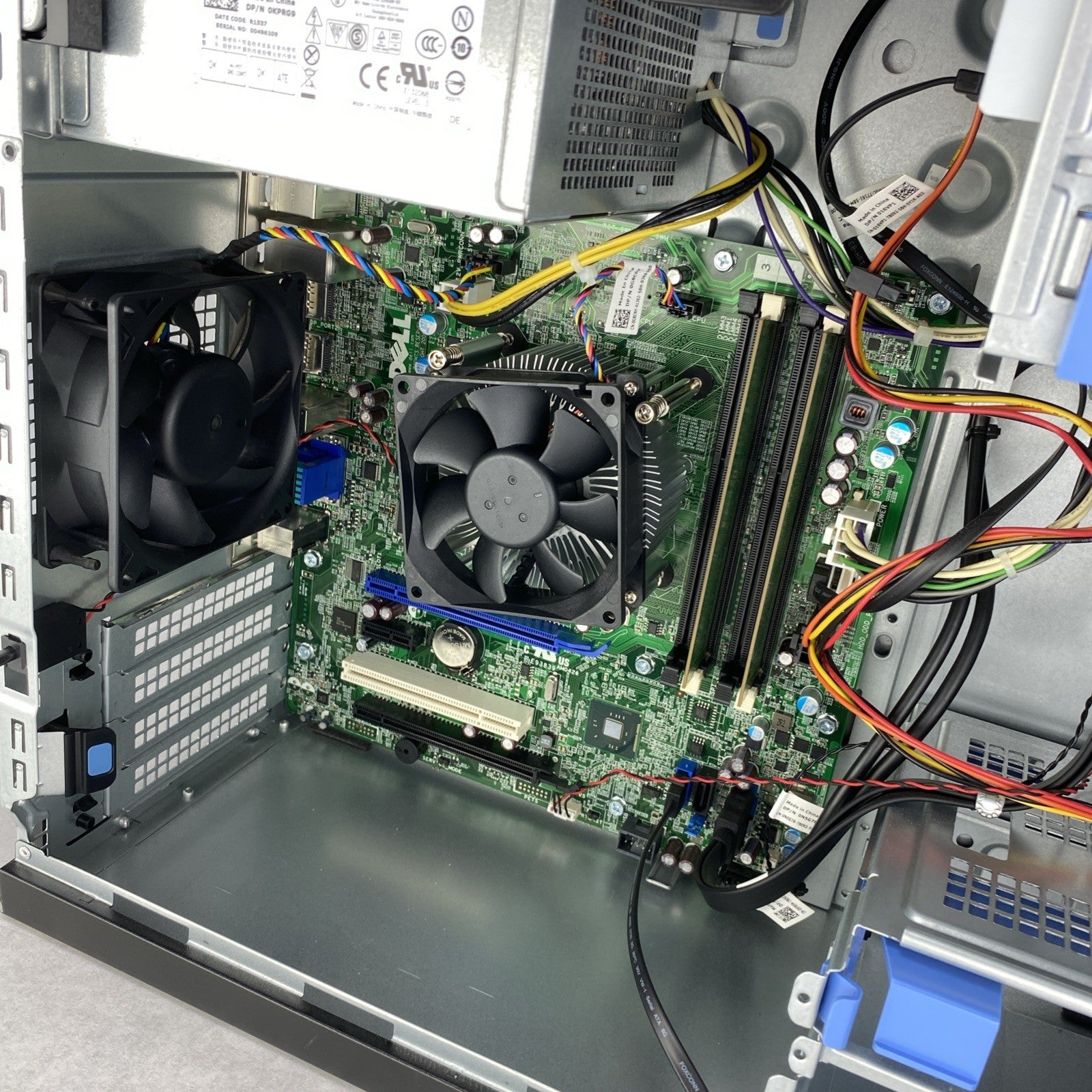 Dell OptiPlex 7020 MT Intel Quad Core i7-4790 3.60GHz 8GB RAM DVDRW No HDD No OS