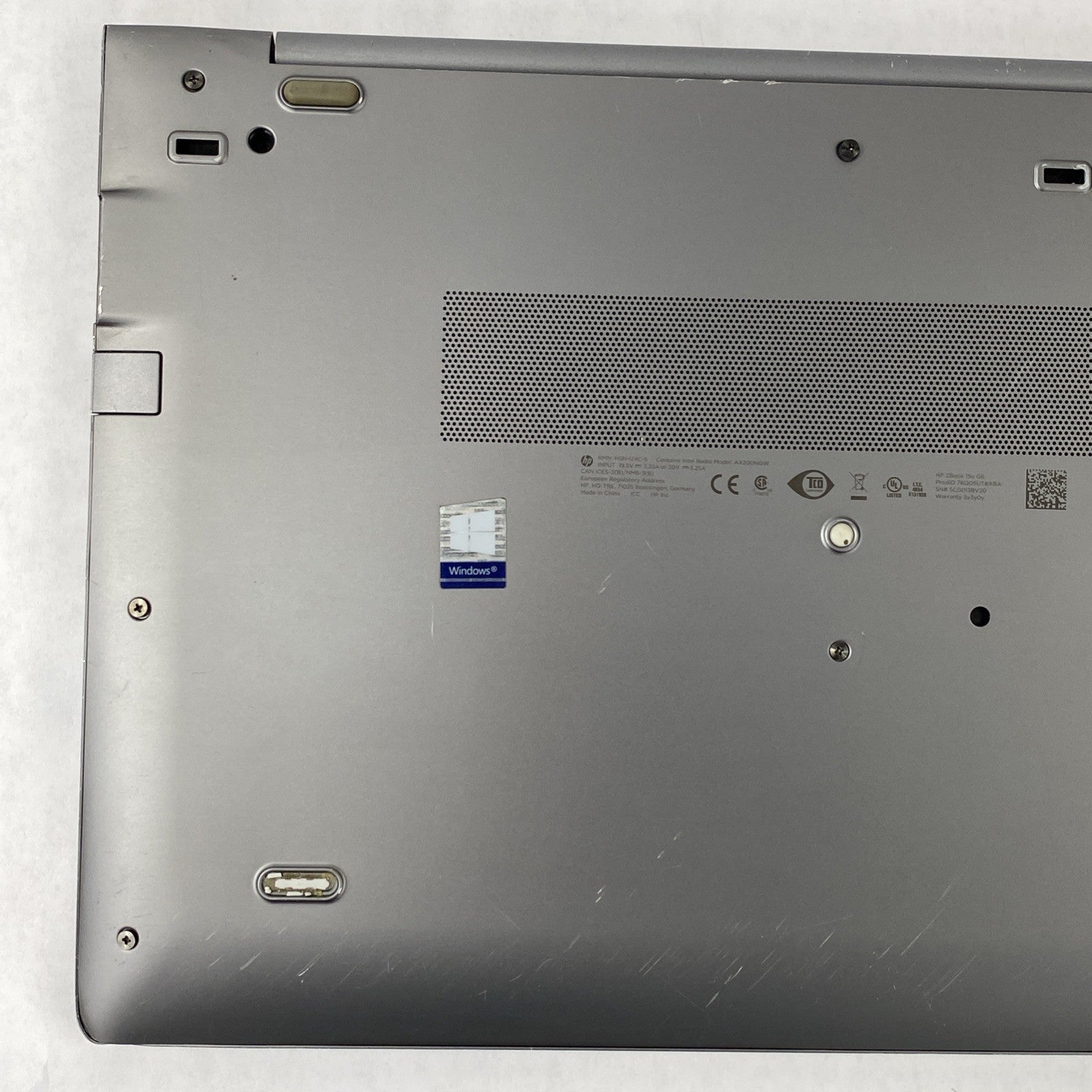 HP ZBook 15u G6 15.6" Touch Core i7-8565U 1.80 GHz 16 GB RAM No HDD No OS