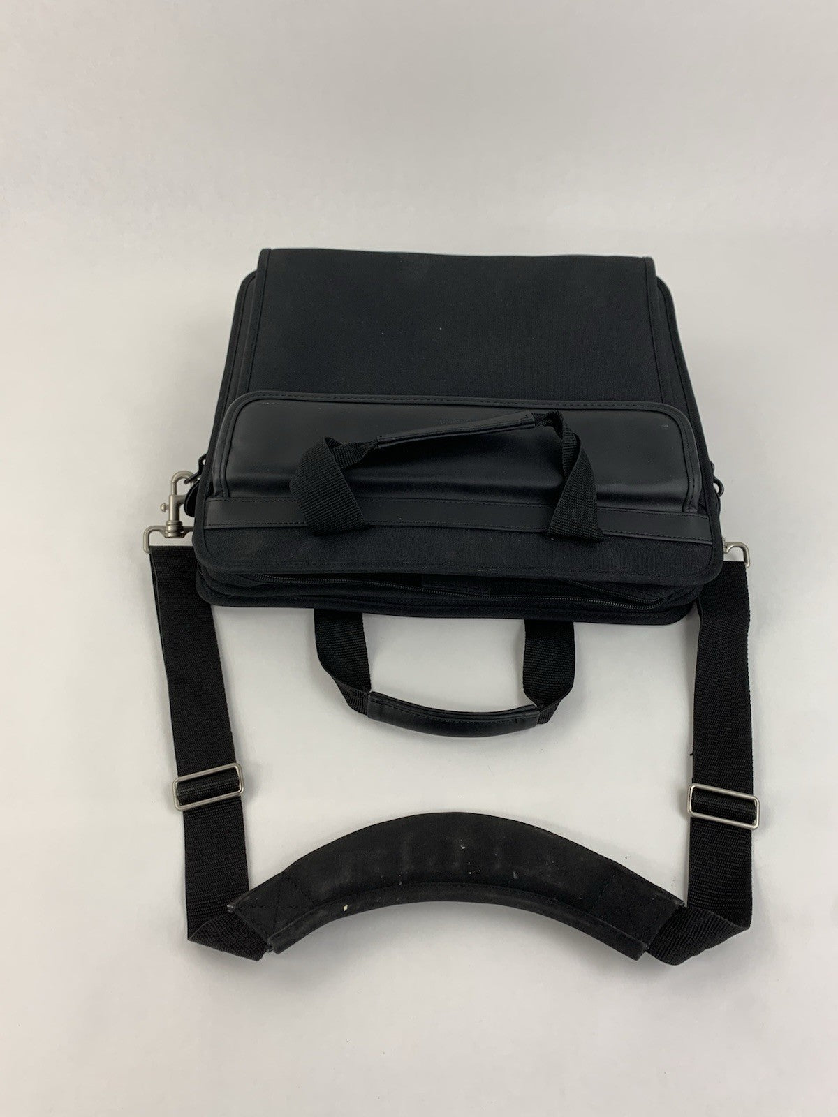 Gateway 15 inch Expandable Laptop Briefcase - Black4