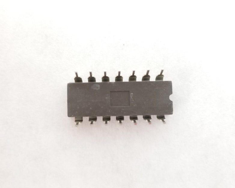 SW 946-2P STEWART WARNER IC Lot of 10 14-PIN
