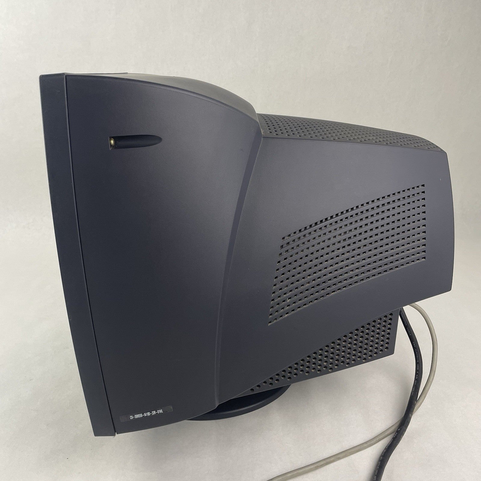 Dell E772c 17" Color CRT VGA SVGA Computer Monitor For Parts Or Repair6
