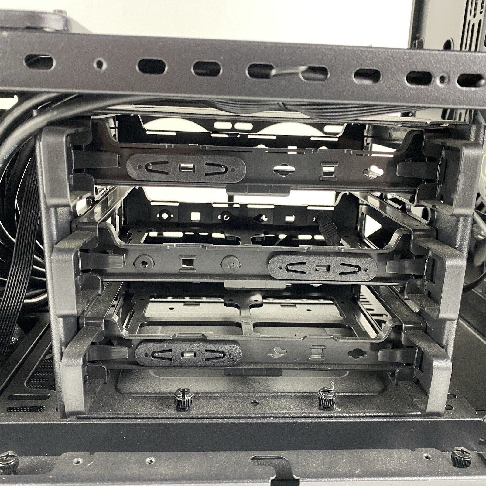 Thermaltake Core X9 E-ATX Cube Computer Case