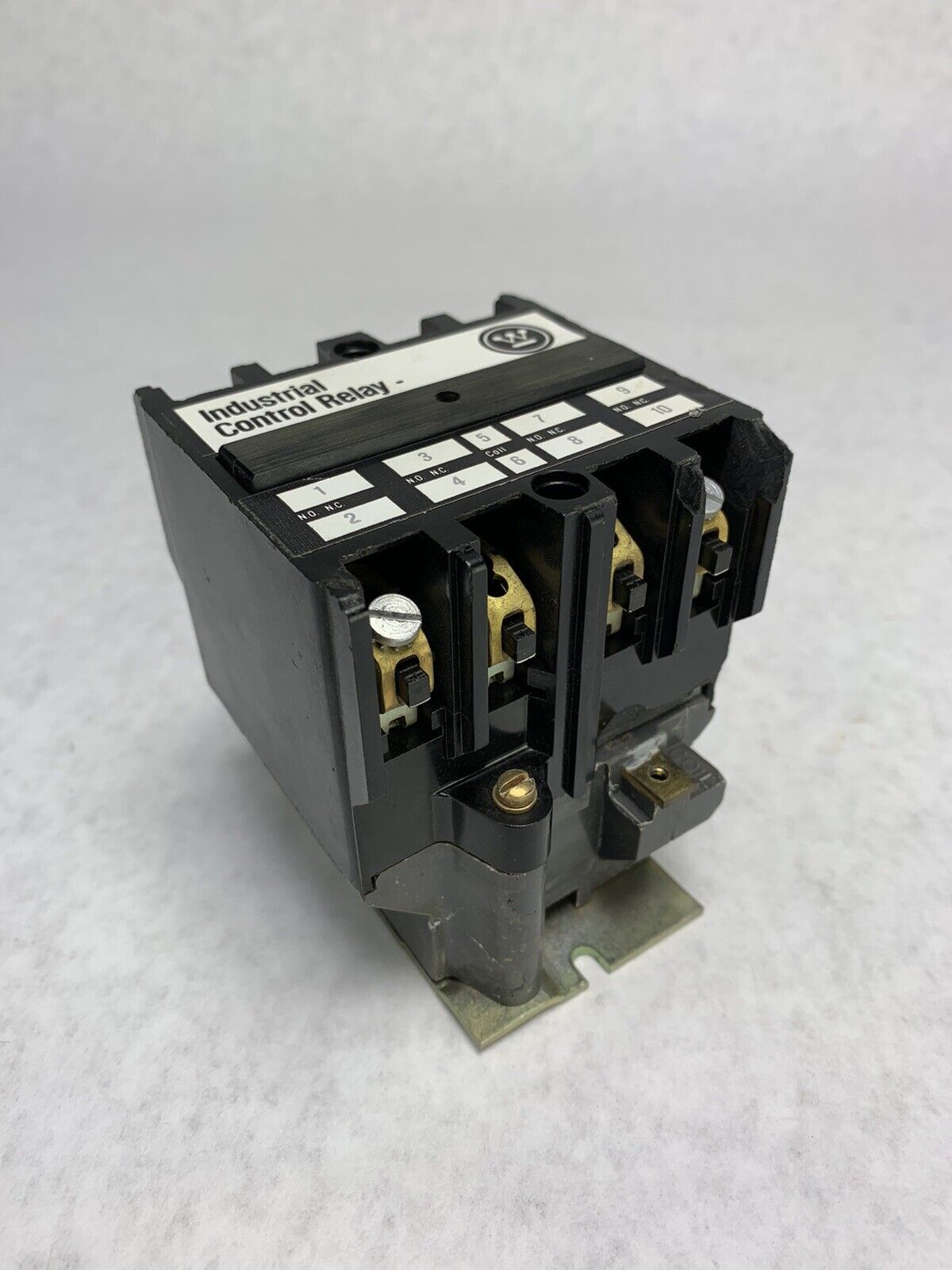 WestingHouse Industrial Control Relay AR440BR