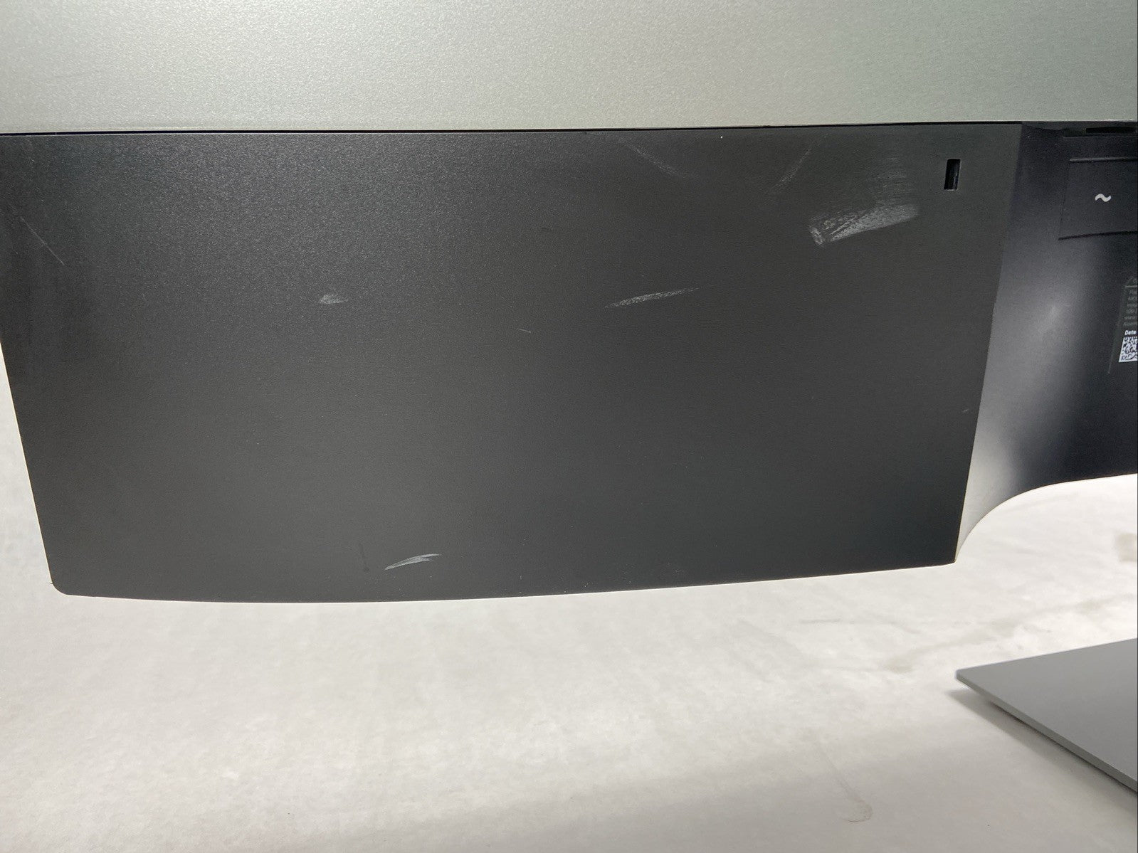 Dell Flat Panel Multi Client Monitor P4317Qc 43" In 4k UHD 3840x2160 With Stand