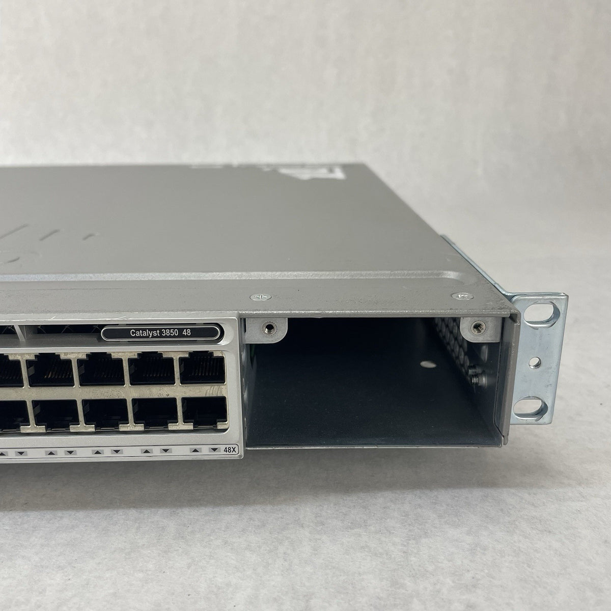 Cisco Catalyst WS-C3850-48T-S 48 Port 1X PSU Tested Reset2