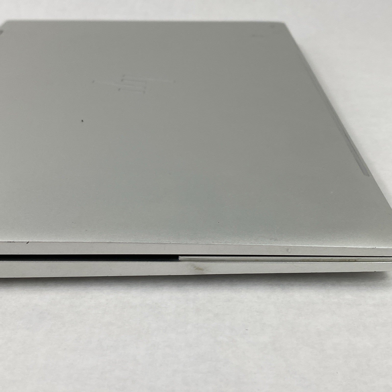 HP Envy x360 m Convertible 15m-ed0023dx 15.6" Touch i7-1065G7 12GB RAM No HDD/OS