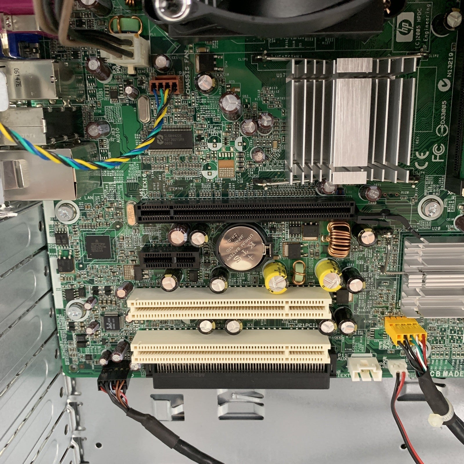 HP Compaq DC7600 MT Desktop Intel Pentium 4 3.20 GHz 512 MB Ram No OS No HDD