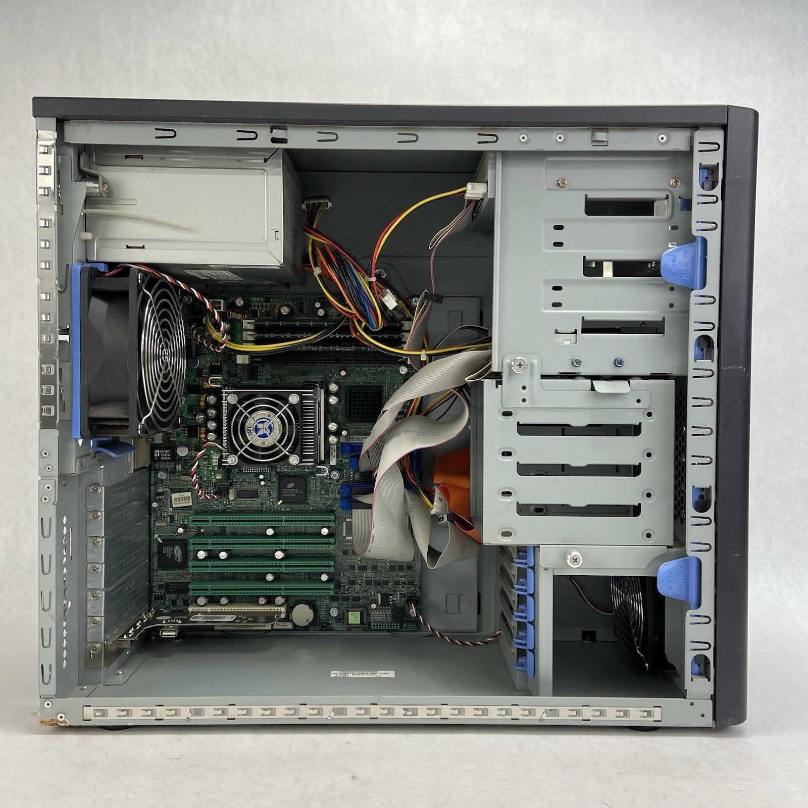 Dell PowerEdge 600SC Server Intel Pentium 4 1.8GHz 1.25GB RAM No HDD No OS9