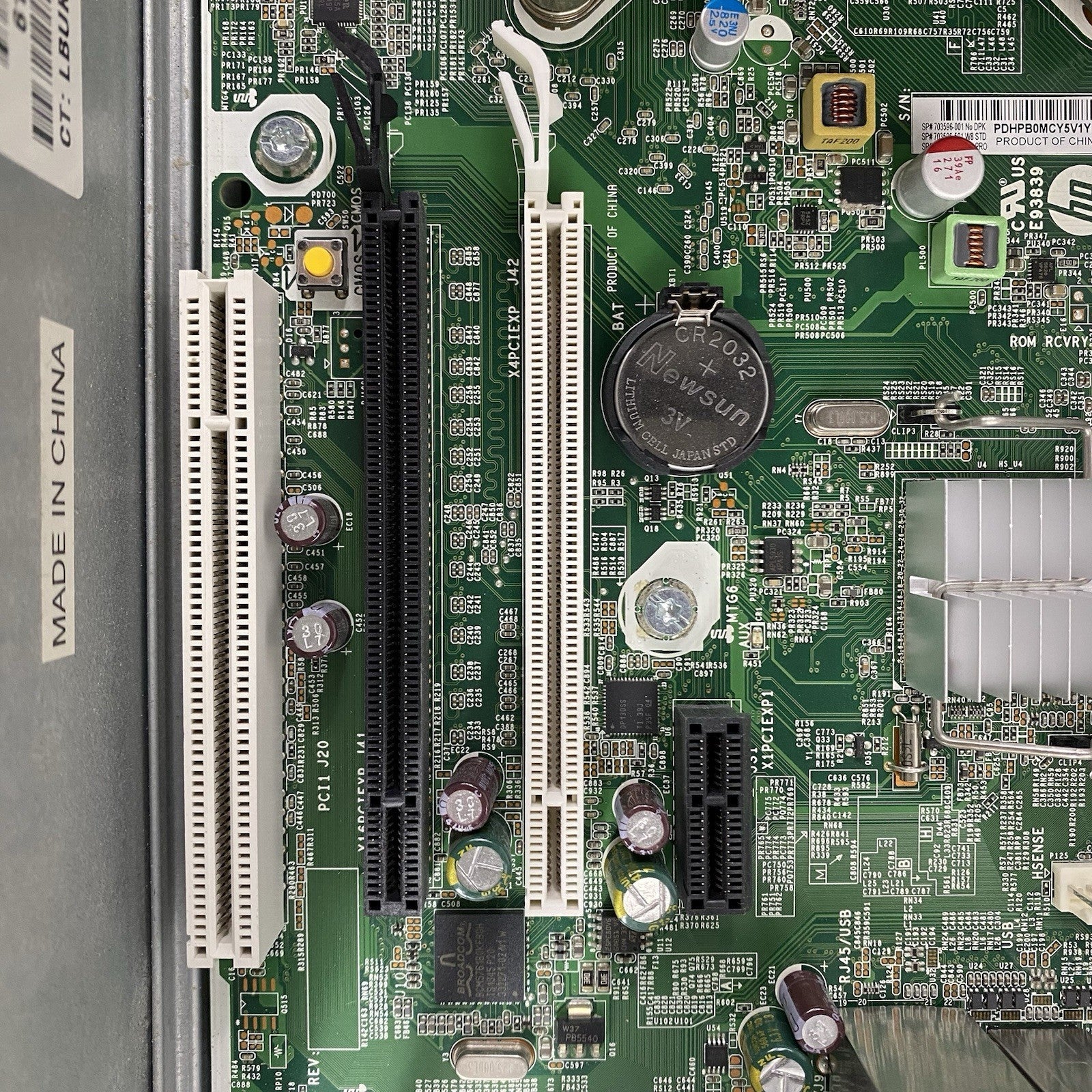HP Compaq 6305 Pro SFF AMD A4-5300B 3.4GHz 2x2GB RAM No HDD No OS11