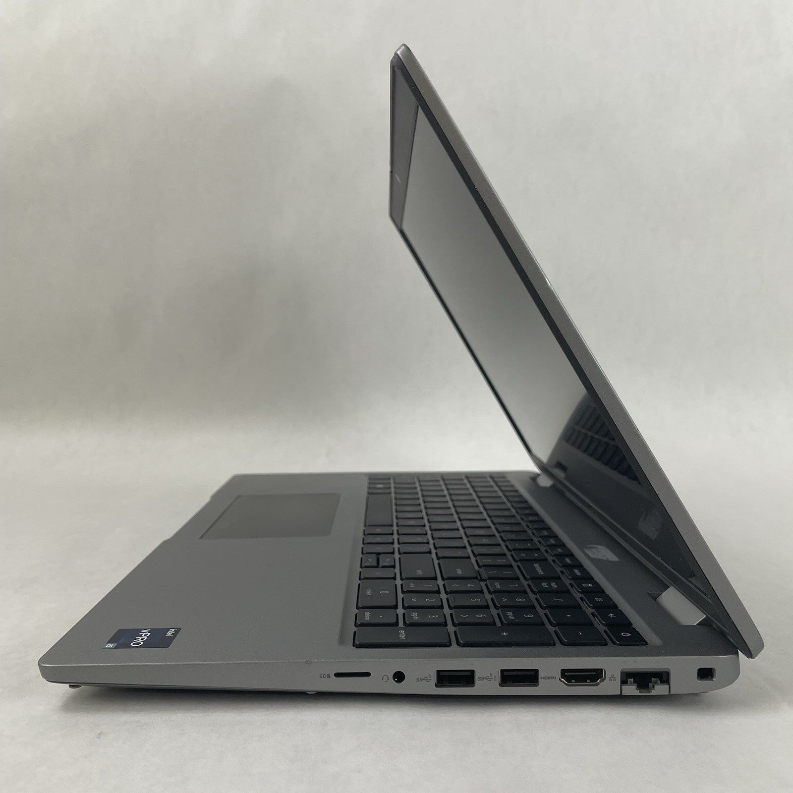 Dell Latitude 5540 15.6" i5-1345U 4.35 GHz 8 GB RAM No SSD/OS/AC - READ Residue8