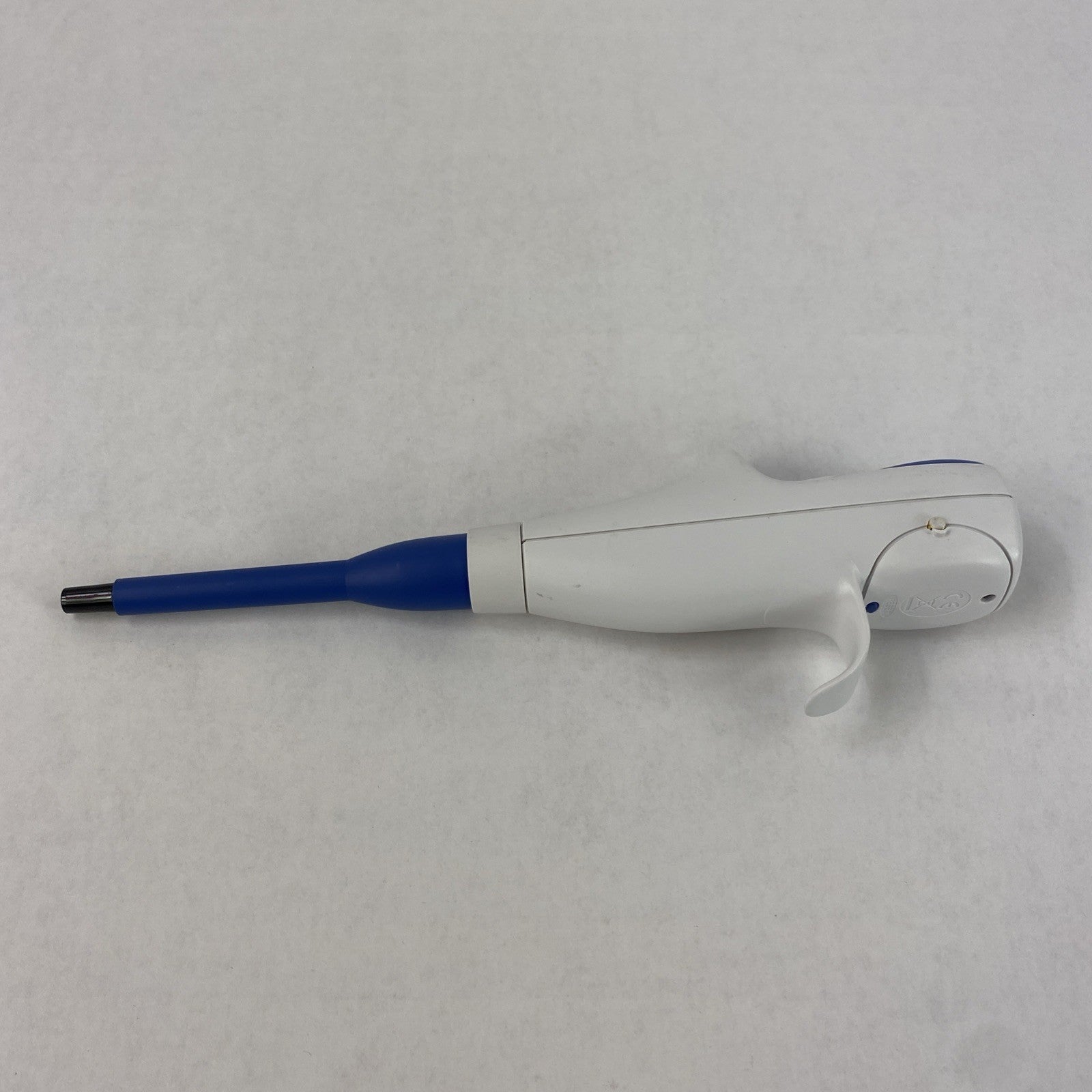 Biohit eLine e1000 50-1000 µL Single Channel Electronic Pipette - READ8
