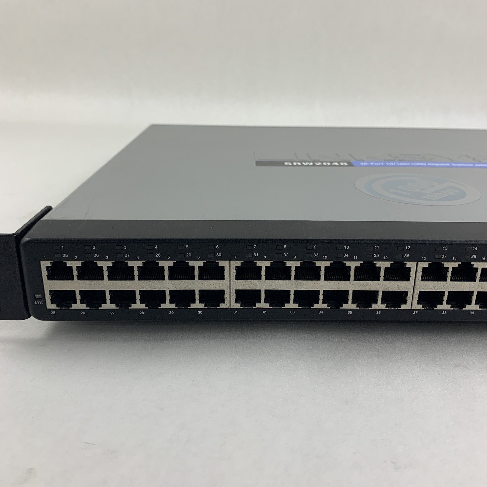 Linksys SRW2048 48 Port 10/100/1000 Gigabit Switch Tested Reset