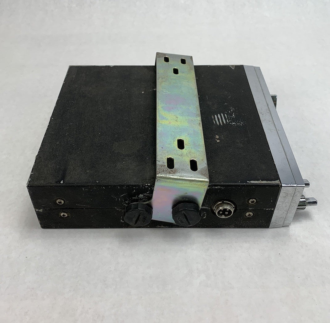 Connex 3300 AM/FM CB Radio No Microphone