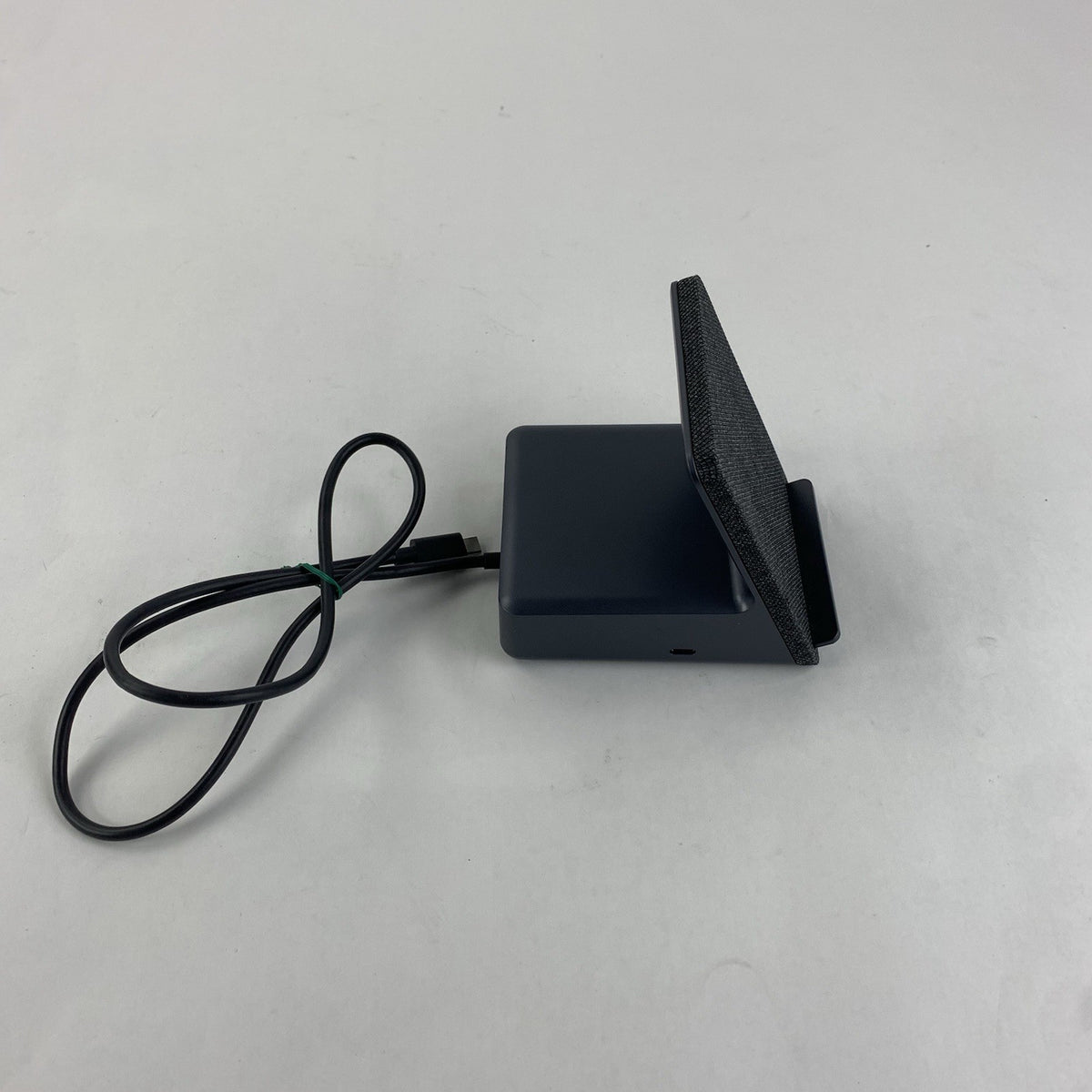 Dell K21A Docking Station - Untested3