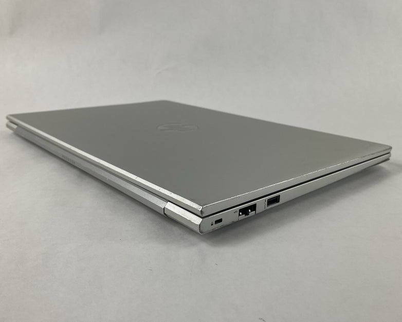 HP ProBook 450 G8 15.6" i5-1135G7 2.40 GHz 8 GB RAM No SSD/OS/AC - Bad Bottom