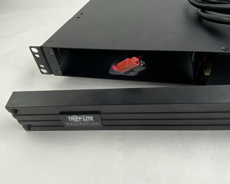 Tripp Lite Smart 500RTIU Battery Back UPS Tested No Battery or Caddy