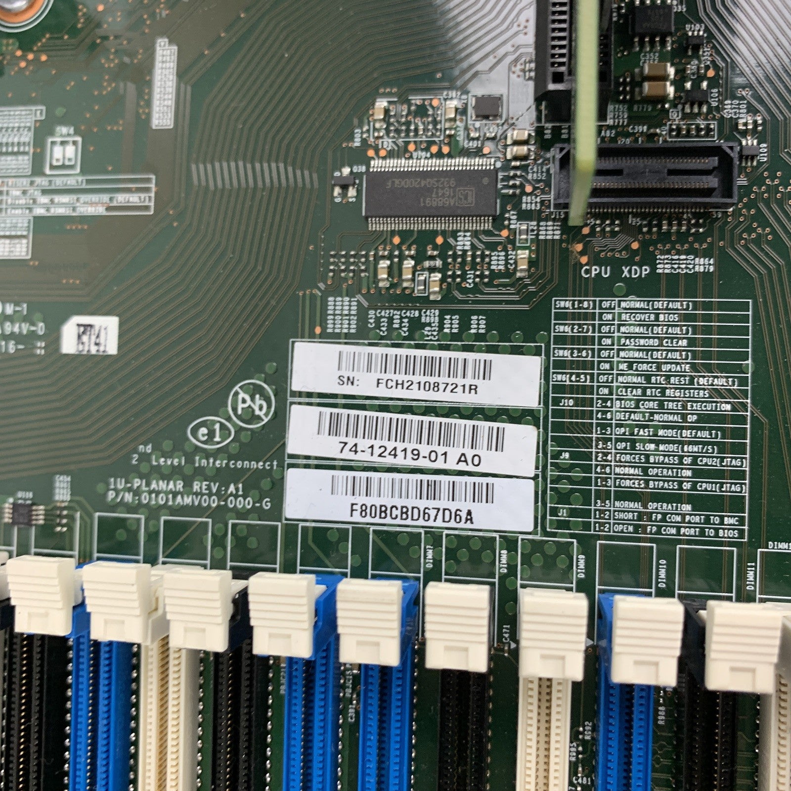Cisco UCSC-C220-M4S Server 1x Xeon E5-2630 V3 2.4 GHz 32 GB RAM No OS No HDD