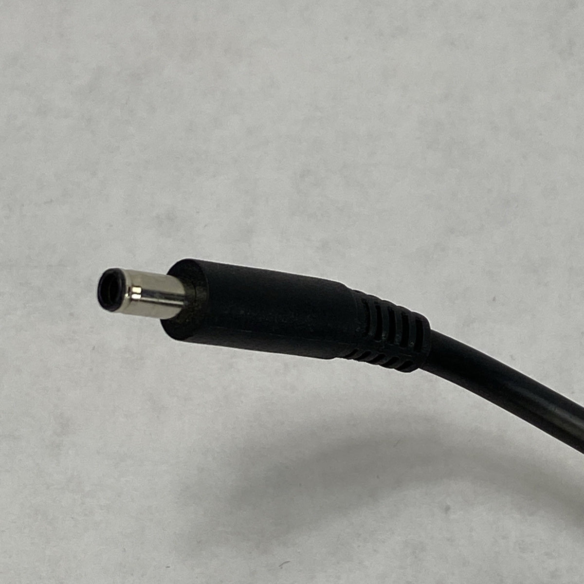 Dell LA65NS2-01 65W 19.5V 3.34A 4.5mm Small Barrel Charger AC Adapter -Lot of 103