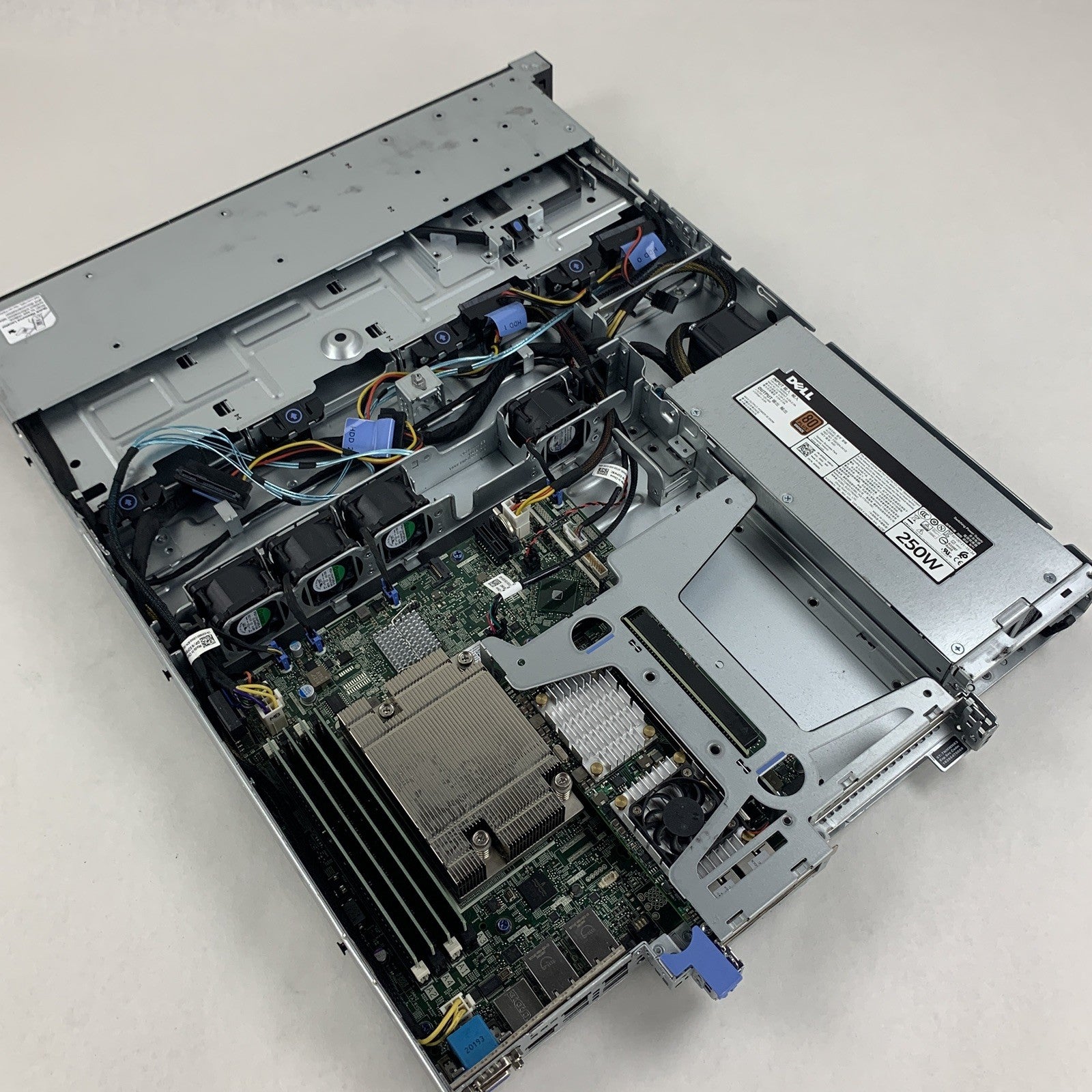 Dell PowerEdge R240 1U Server Xeon E-2246G 3.6 GHz 64 GB DDR4 No OS No HDD