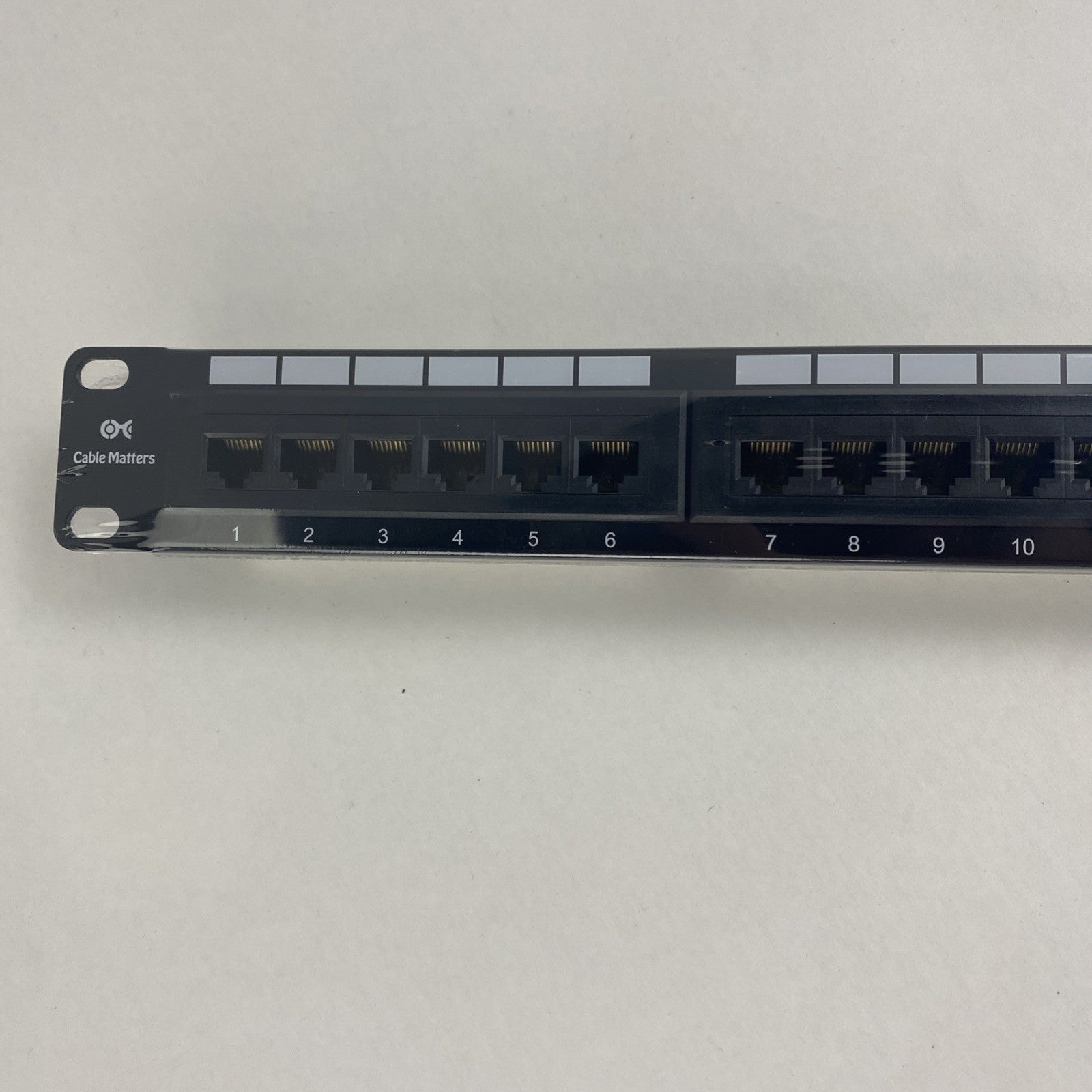 Cable Matters RJ45 110-Type 24-Port Cat 6 1U Patch pannel Open Box Sealed7