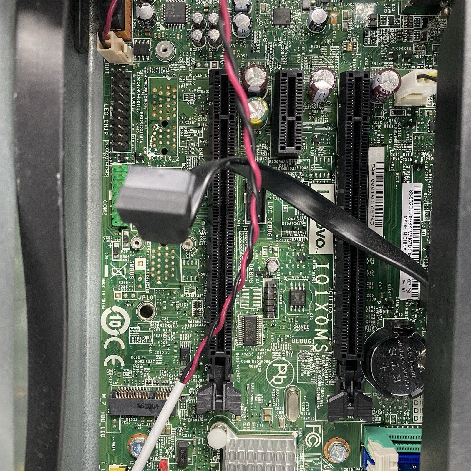 Lenovo ThinkCentre M900 SFF Intel Core i5-6500 3.2GHz 8GB RAM No HDD No OS