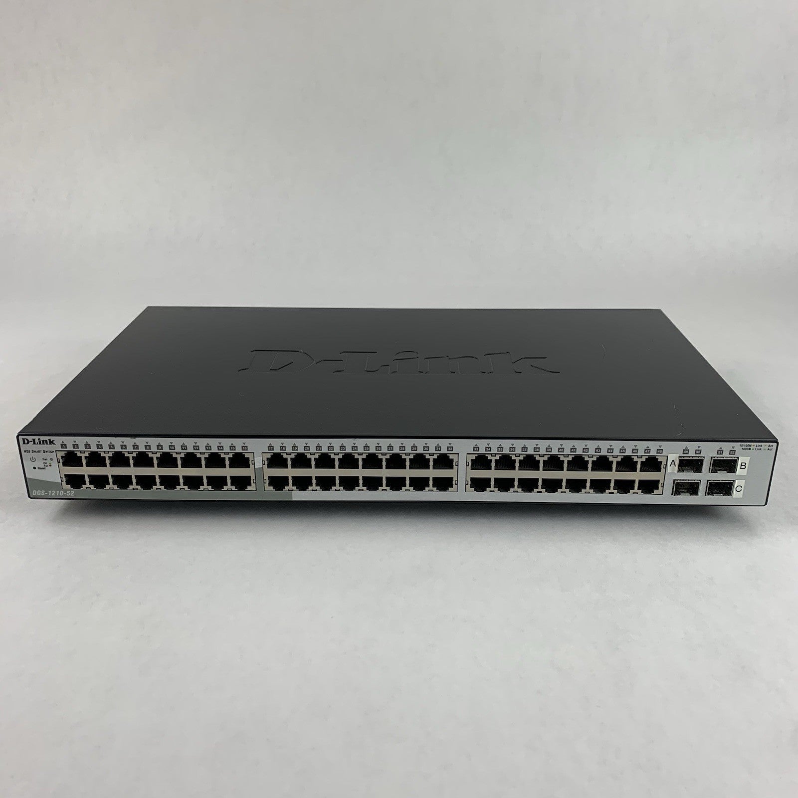 D-Link DGS-1210-52 52-Port Gigabit Smart Managed Web Smart Switch Tested1