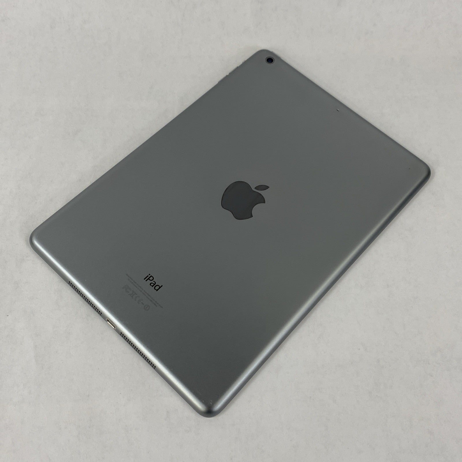 Apple iPad Air 1st Gen A1474 64GB Wi-Fi 9.7" Space Gray IOS 12.5.812