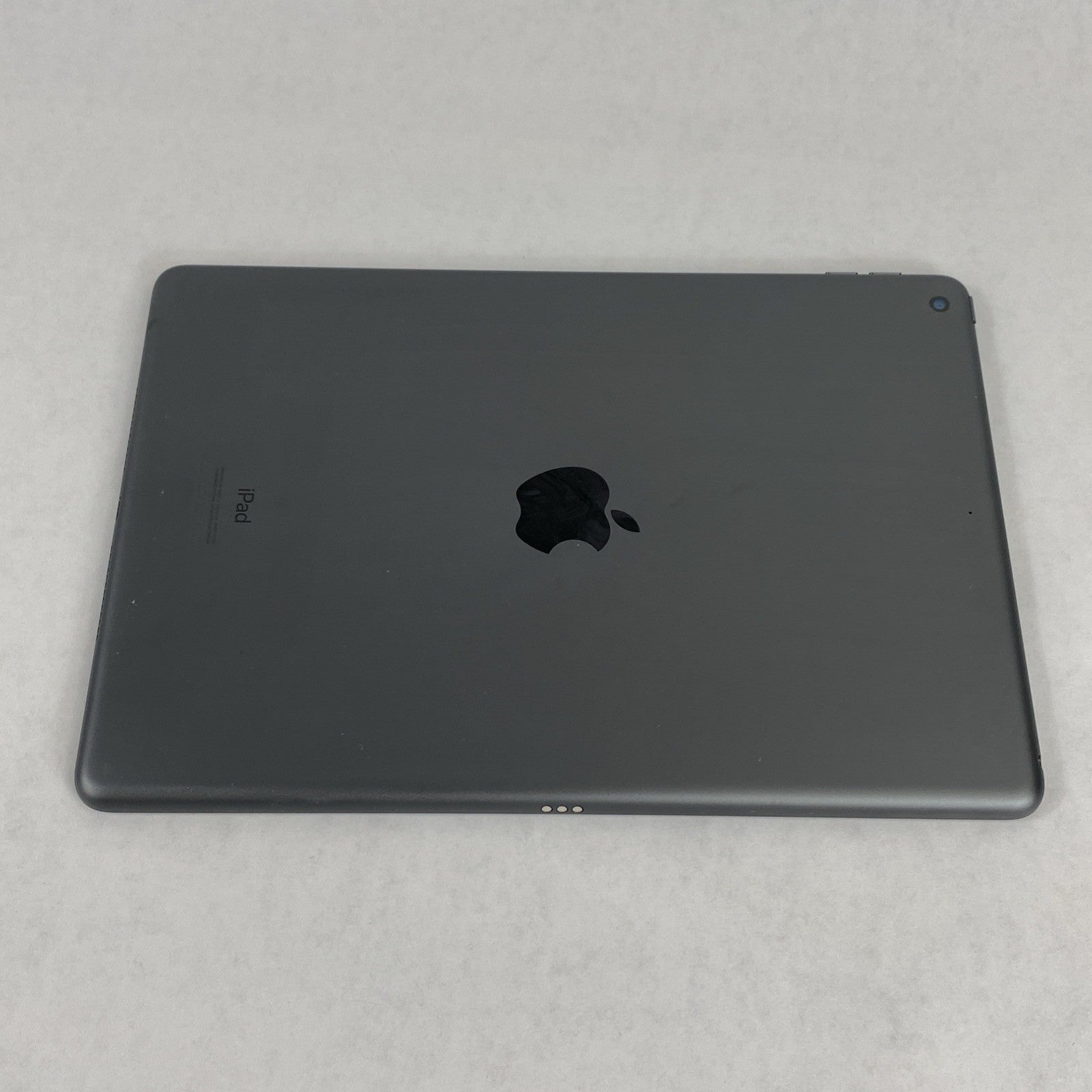 Apple iPad 7th Gen A2197 32GB Retina 10.2" Wi-Fi Space Gray IOS 18.7.912
