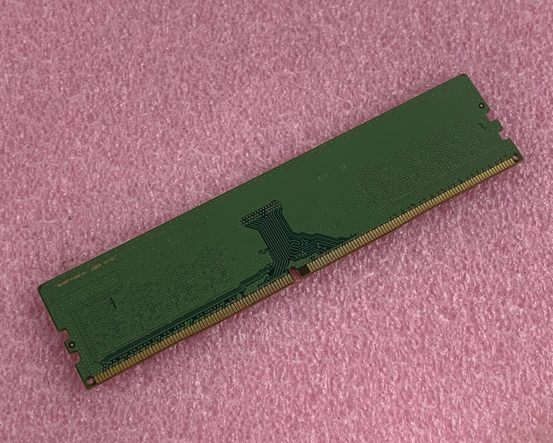Samsung M378A1K43CB2-CRC 8 GB 1Rx8 PC4-2400T-UA2-11 2666Mhz Desktop RAM Memory