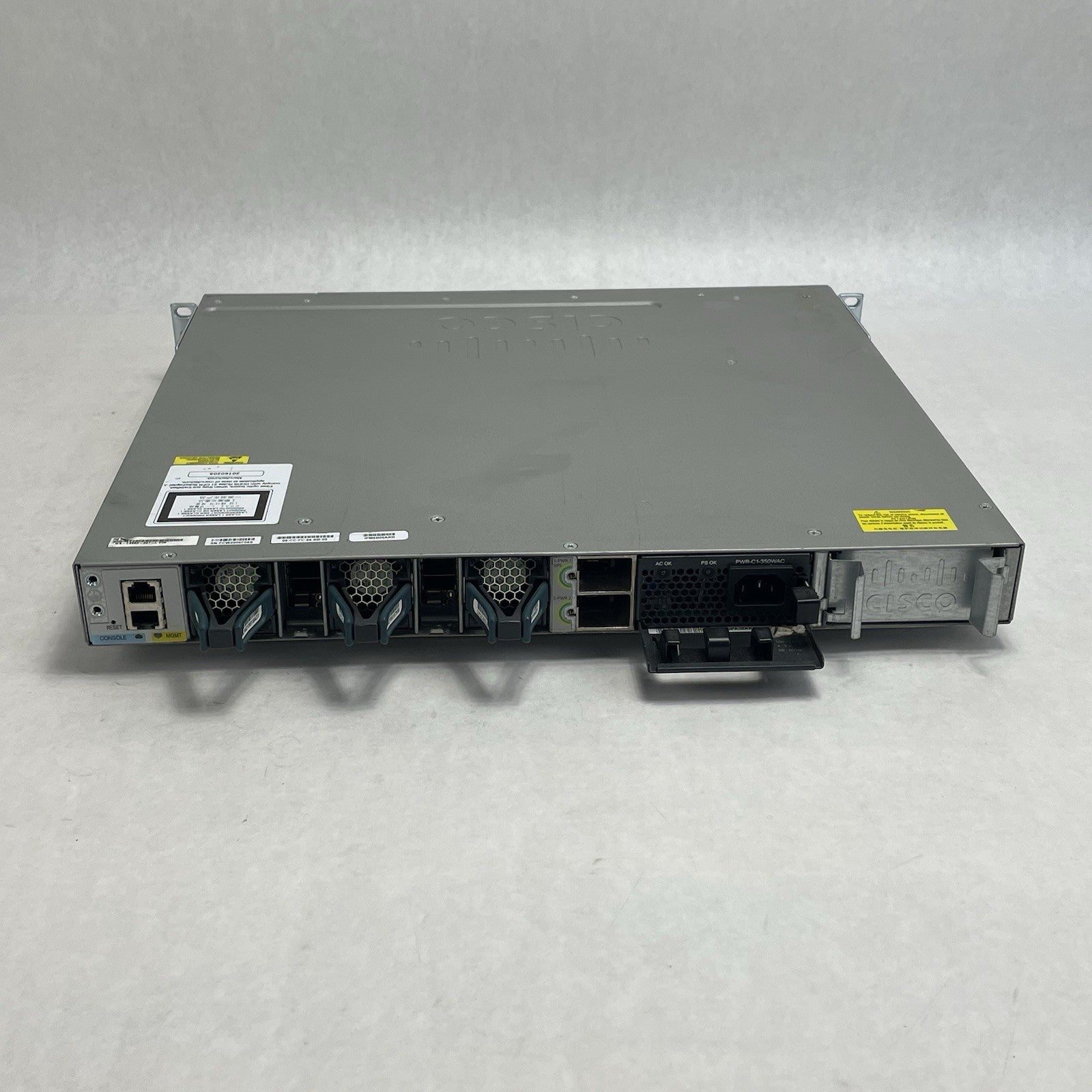 Cisco Catalyst WS-C3850-24T-L V06 24 Port Switch Tested & Reset 1X PSU8
