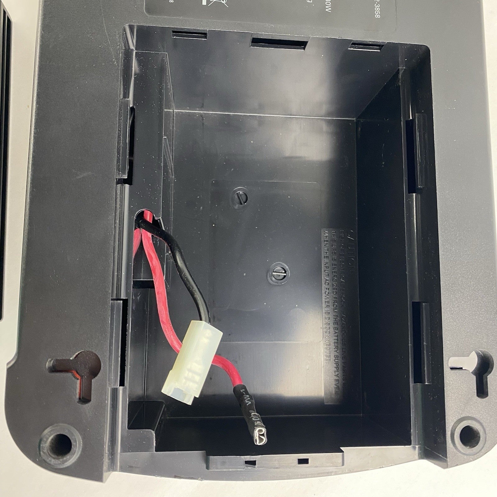 APC BE550G Back-Ups 550 8 Outlet Tested No Batteries9
