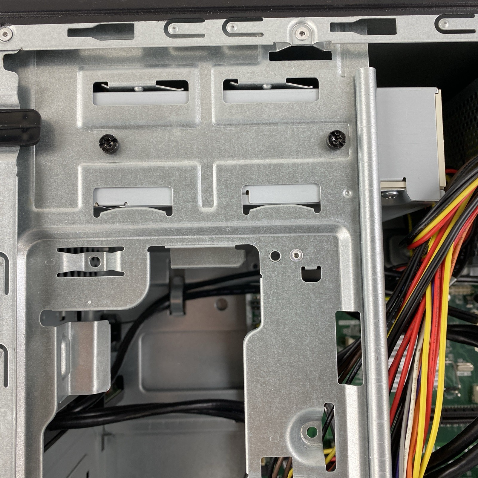 HP Pavilion 500-281 MT Intel Core i3-4130 3.40GHz 8GB RAM No HDD No OS