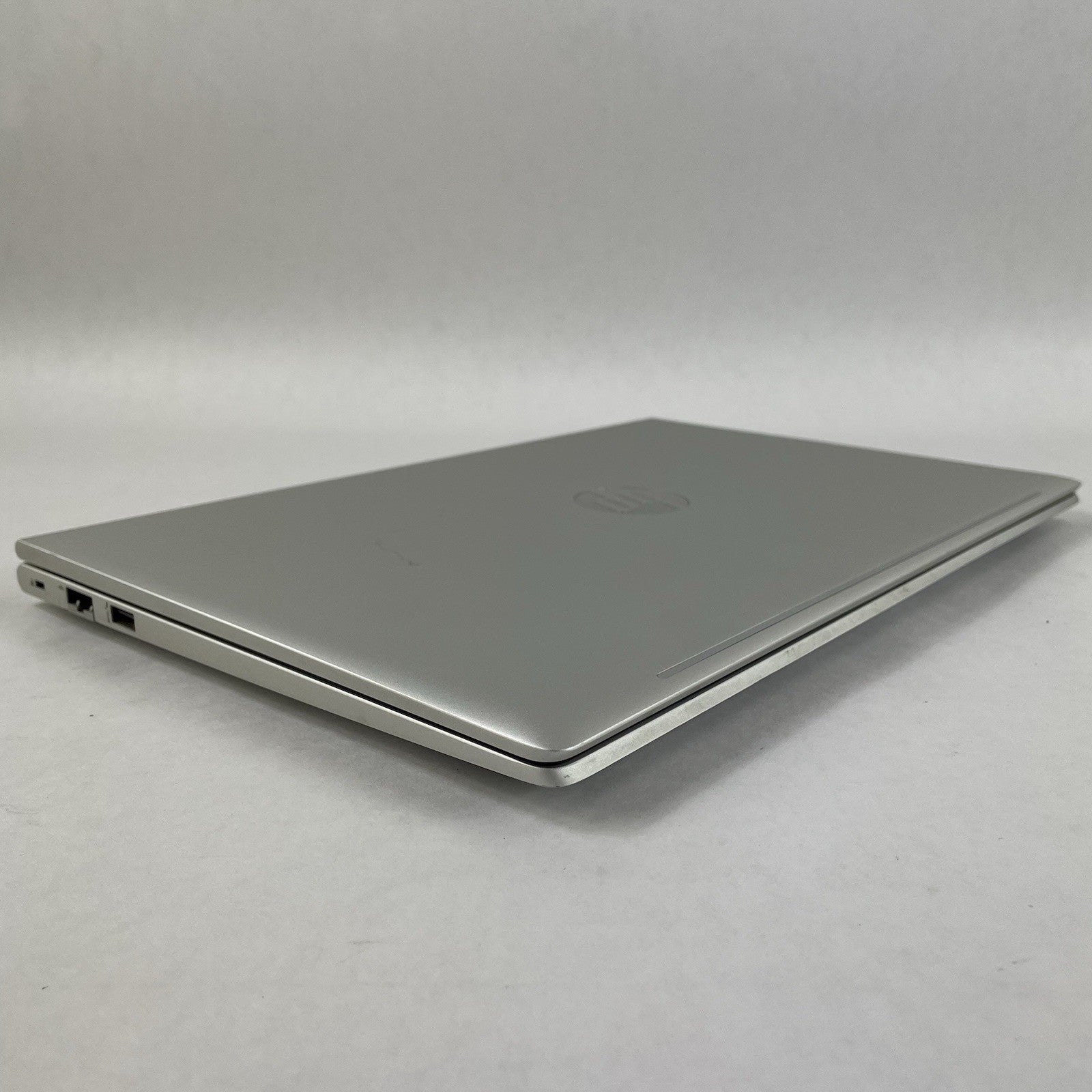 HP ProBook 455 G8 15.6" Ryzen 5 5600U 2.30GHz 8GB RAM No SSD/OS/AC - Missing Key10
