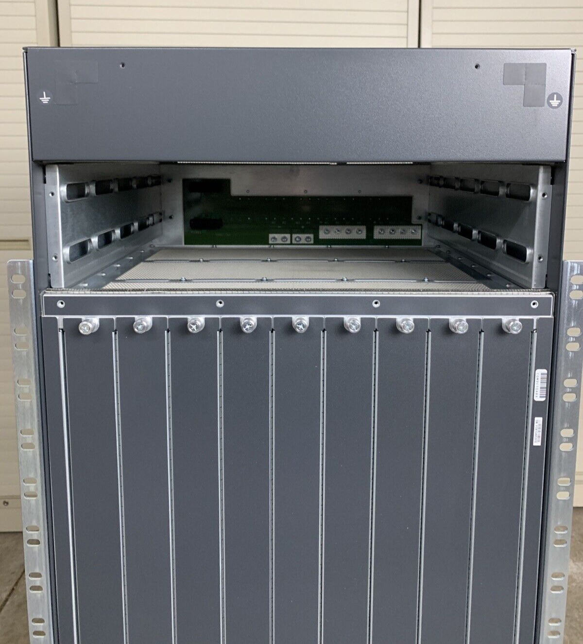 Cisco WS-C6509-V-E Genuine  Chassis W/ 1x Power Supply Box Opened No Faceplate