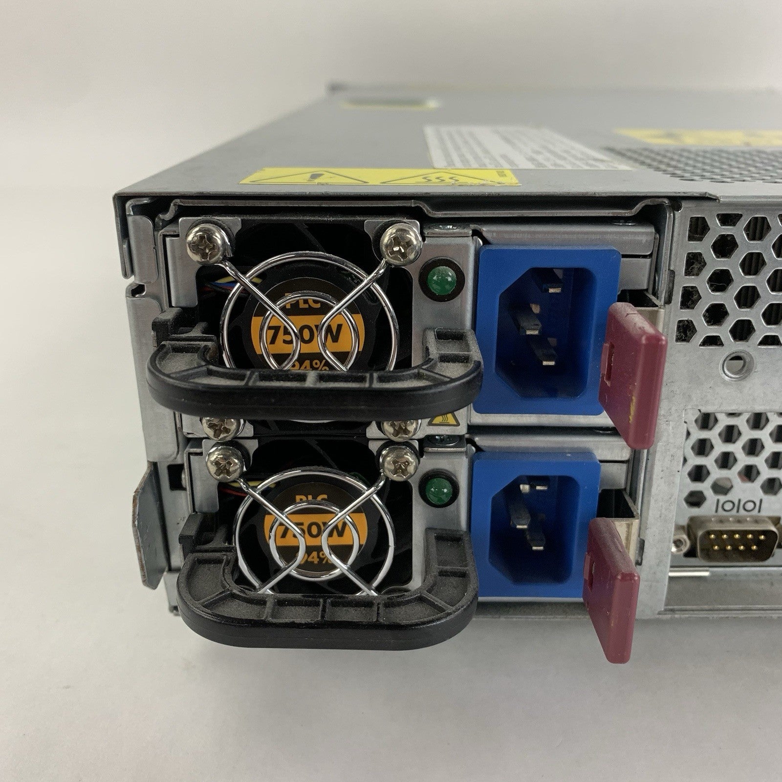HP StorageWorks P4500 G2 Server 2x Xeon L5520 2.26GHz 24GB RAM No HDD/OS7