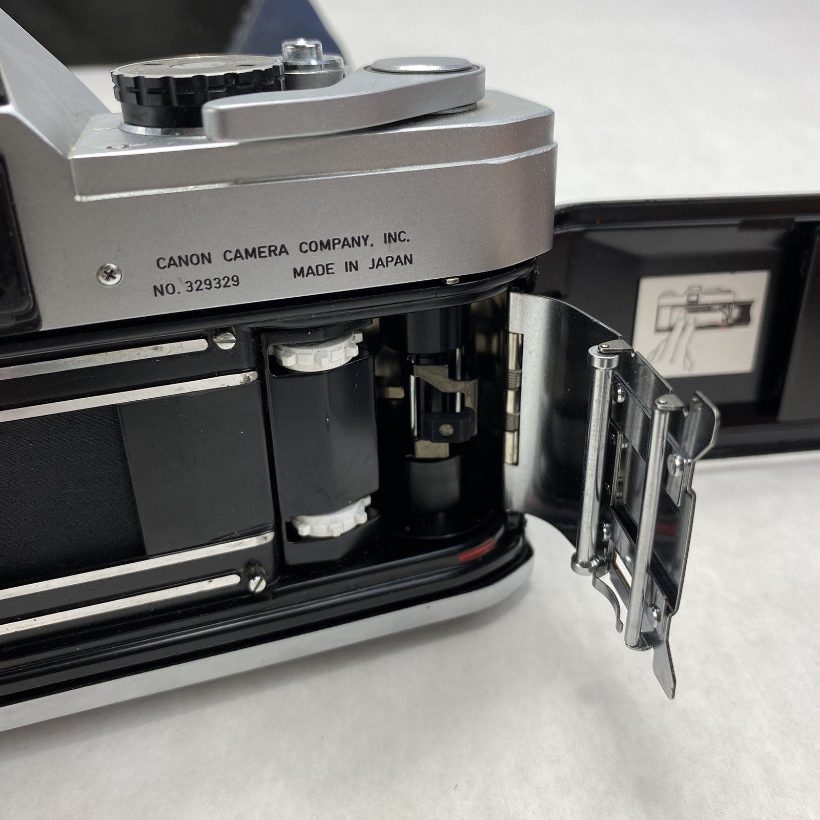 Canon FT QL 35mm Film Camera With FL 50mm 1:1.8 Lens - For Parts or Repair8