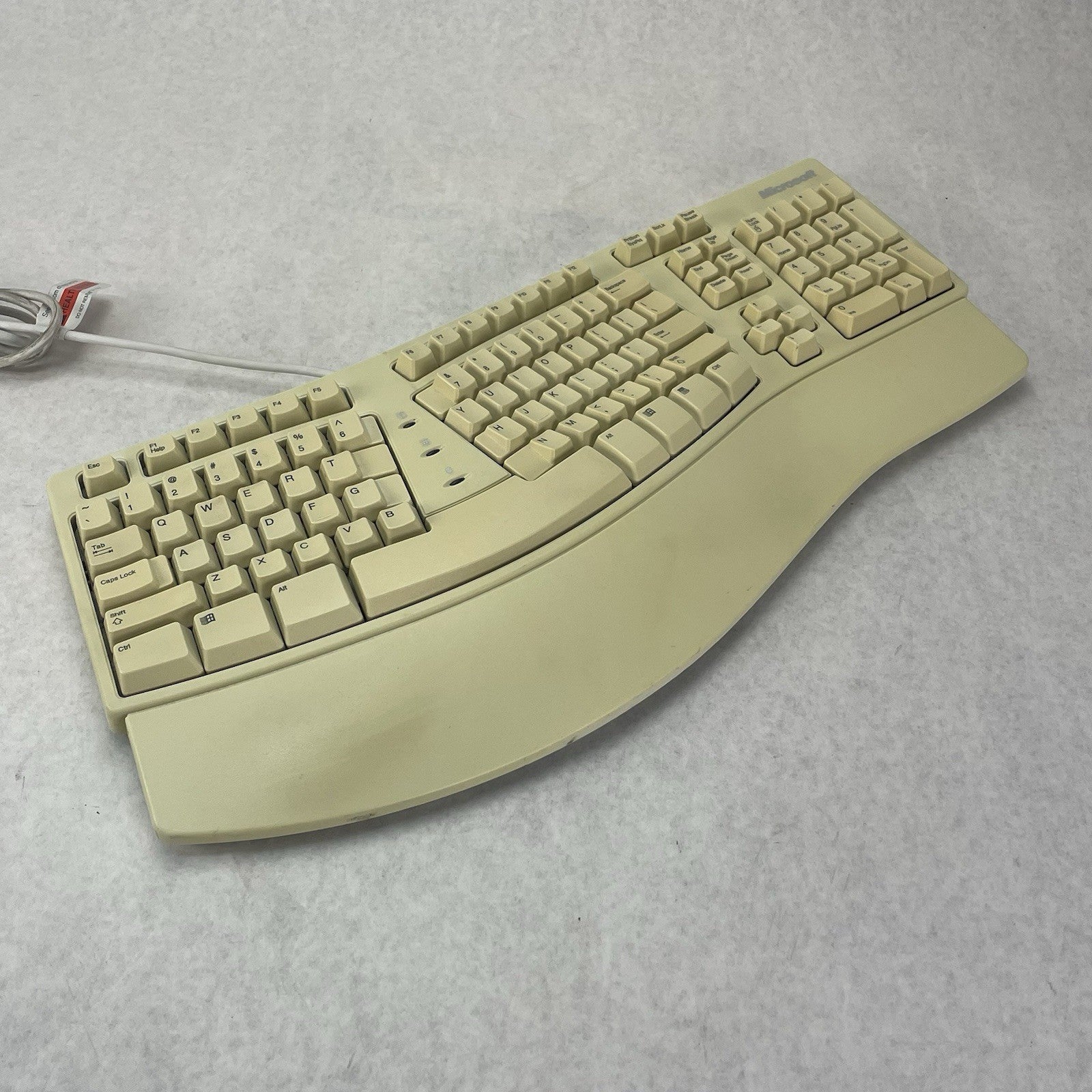 Microsoft X06-19331 Ergonomic Keyboard Tested0