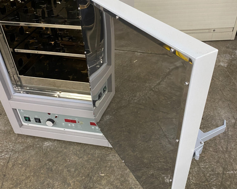 VWR 1330FMS Forced Air Batch Convection Oven - Parts or Repair