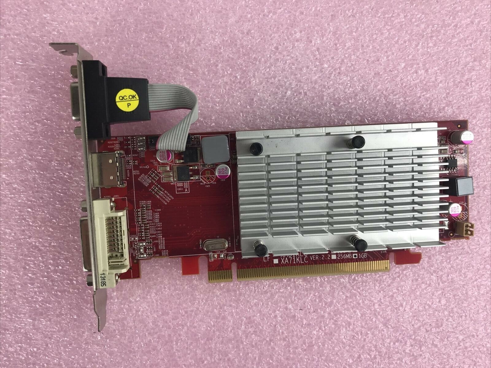 ATI VisionTek 63501GR2PC PCIe 1GB Video Card XA81KLC-PI3ZU (Lot of 3)