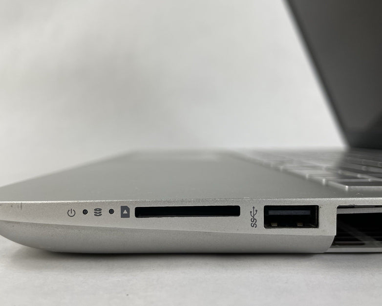 HP Pavilion 15-cc123cl 15.6" i5-8250U 1.60 GHz 8GB RAM No SSD No OS - Bad Bottom