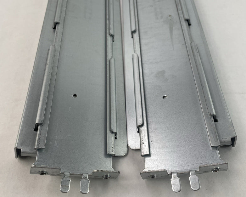 EMC Rack Mount Rail Kit 042-008-267 Mounting Rails Set