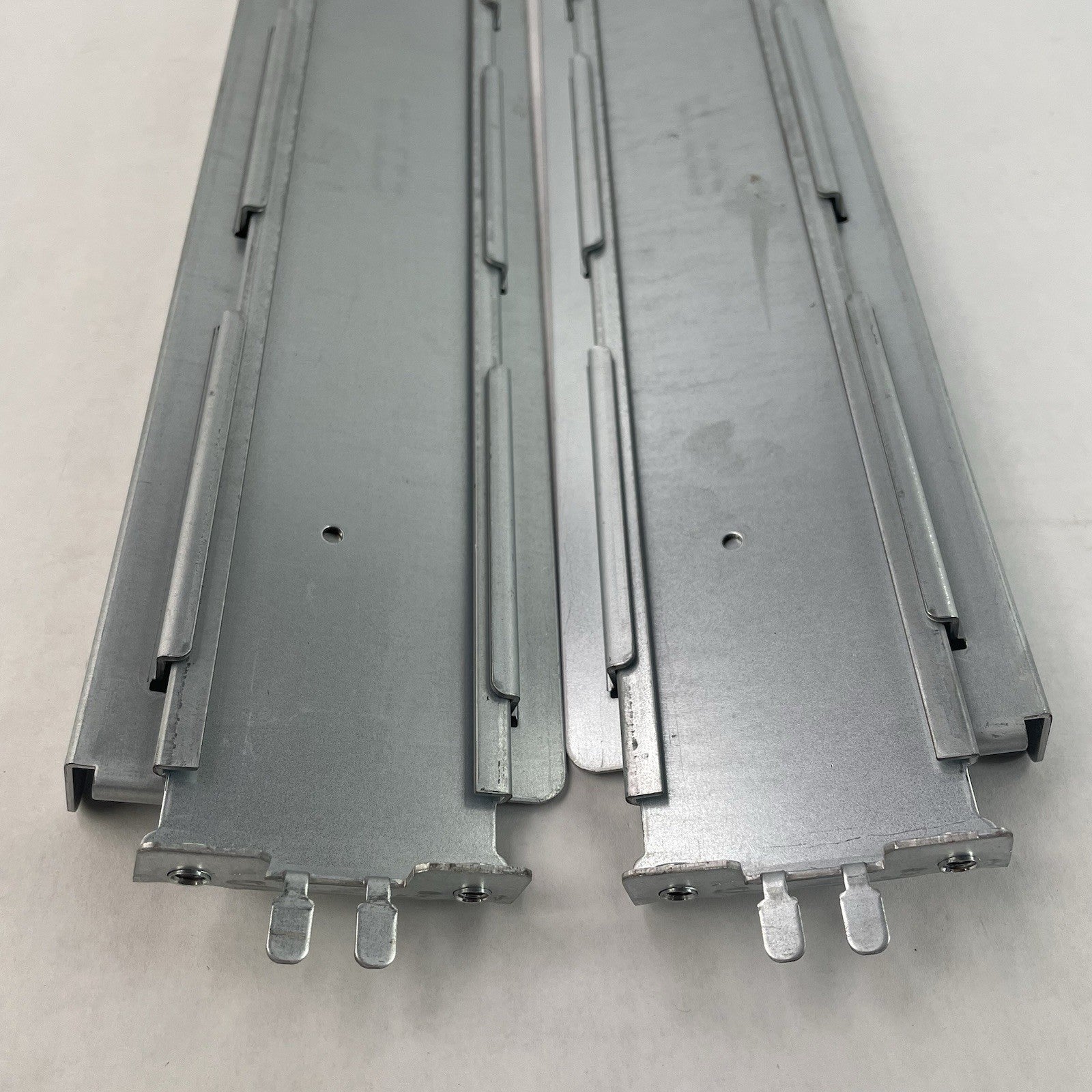 EMC Rack Mount Rail Kit 042-008-267 Mounting Rails Set4