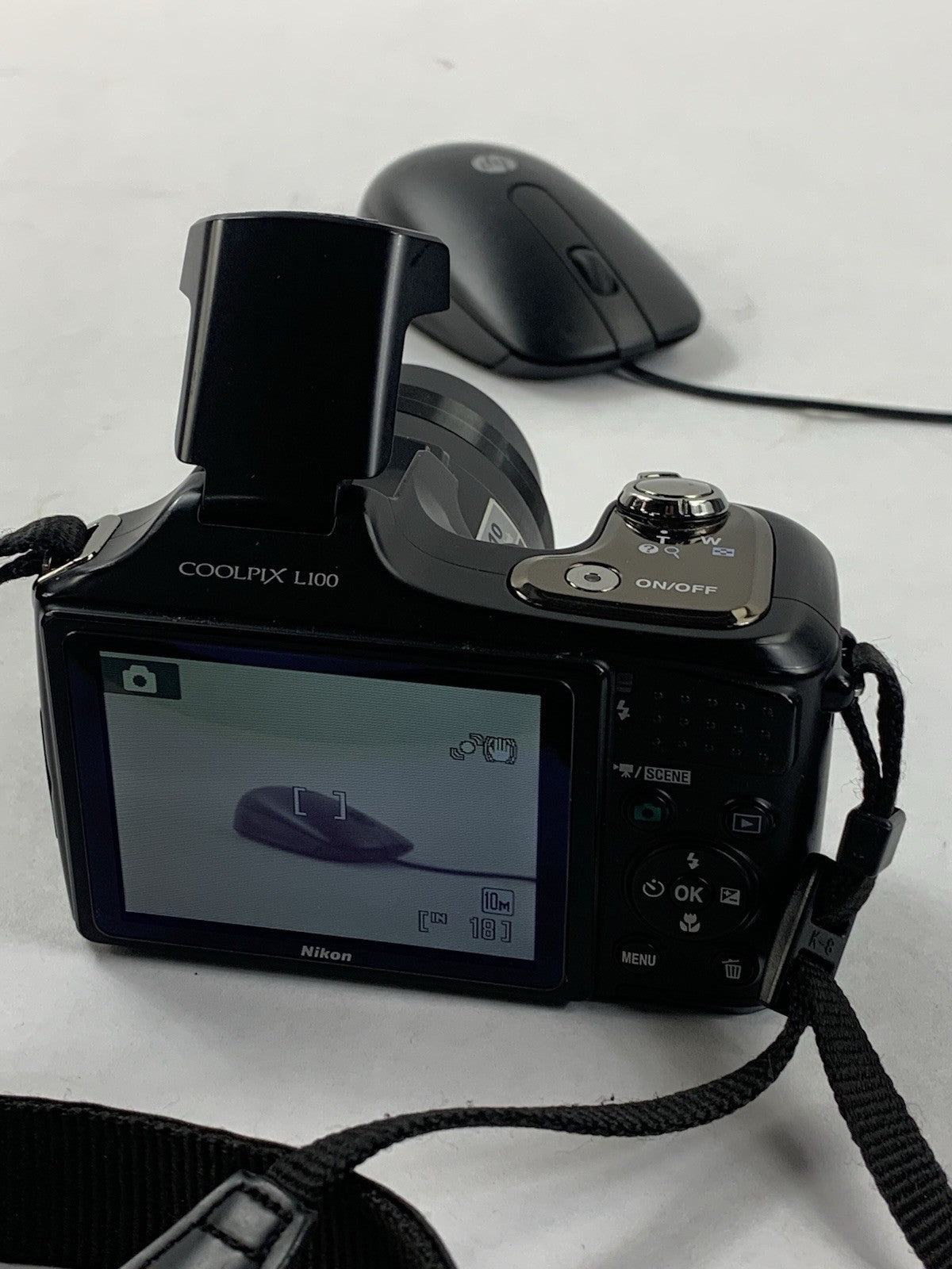 Nikon Coolpix L100 10.0MP Digital Camera - Tested2